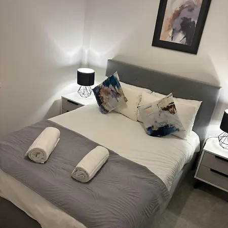 Modern & Stylish 1 Bedroom In Apartamento *