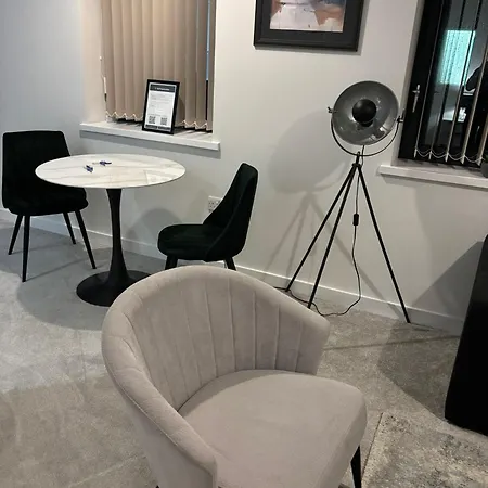 Modern & Stylish 1 Bedroom In