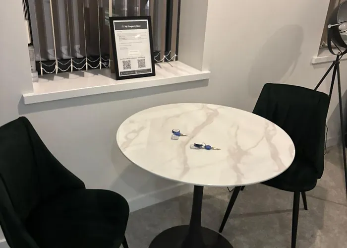 Modern & Stylish 1 Bedroom In Appartement *