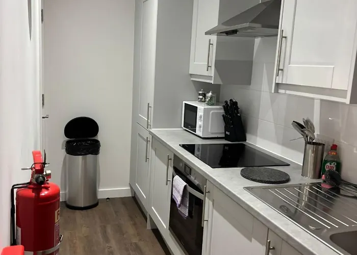 Modern & Stylish 1 Bedroom In Appartement