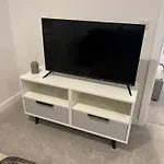 Modern & Stylish 1 Bedroom In Lejlighed *
