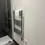 Modern & Stylish 1 Bedroom In Lejlighed